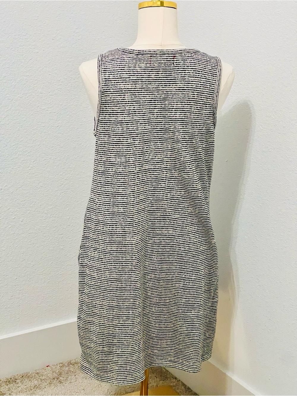 Max Studio Weekend Striped Sleeveless Shift Dress Pockets Black White Size Small - Picture 3 of 10